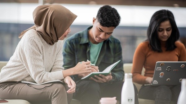 如何申请和获得新加坡莱佛士音乐学院文凭？一步步教你备考秘诀