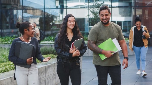 新加坡莱佛士音乐学院面试指南：入学面试问题及备考策略